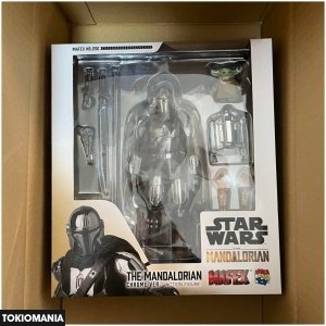 MAFEX No.256 The Mandalorian Chrome Ver. - Image 3