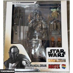 MAFEX Mandalorian Chrome Plated Ver. No. 256 - Image 4