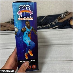 MAFEX Lebron James - Image 4